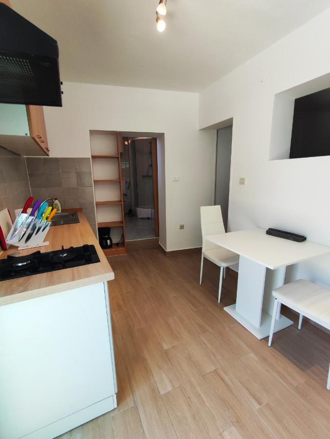 Apartment Batomalj Baska  Exterior photo